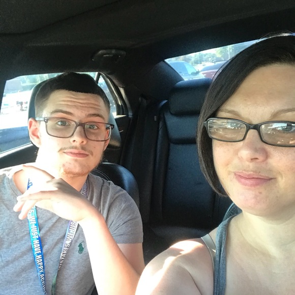 Meet your Posher, Christy - Picture 2 of 8